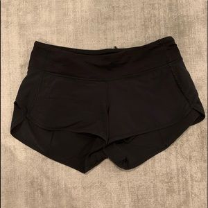 Lululemon Speed Up Shorts 2.5